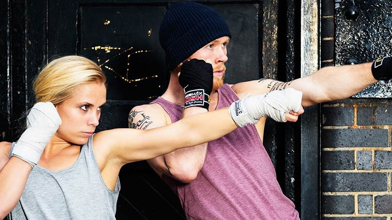 Boxing Yoga: Το νέο fitness trend που τα συνδυάζει όλα!