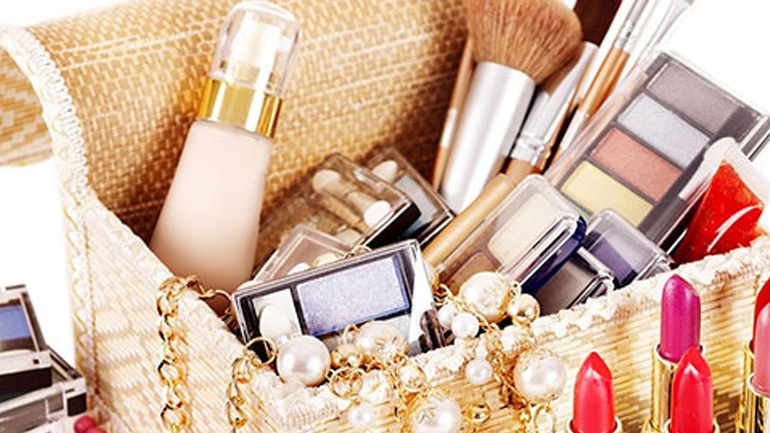 Εσύ ξέρεις πότε πρέπει να πετάξεις το make up ή το concealer σου;