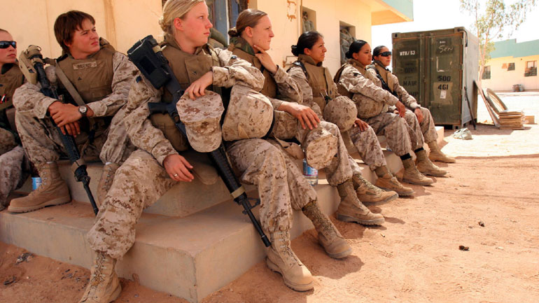 ΗΠΑ: Γυναίκες που υπηρετούν στο διπλωματικό σώμα και τις ένοπλες δυνάμεις συμμετέχουν στο κίνημα #metoo