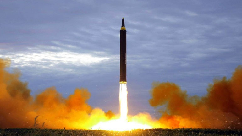 Βόρεια Κορέα: Η Πιονγκγιάνγκ ανακοίνωσε ότι δοκίμασε με επιτυχία ένα νέο ICBM