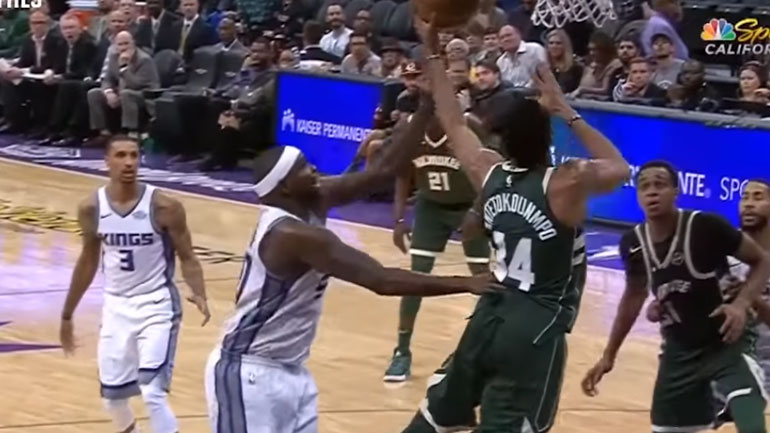 Άνετα οι Μπακς – Στους 32 σταμάτησε ο Γιάννης