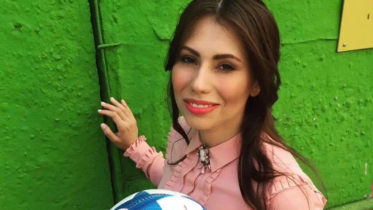 «Αγαπητή παρουσιάστρια παρακαλώ ντυθείτε…»