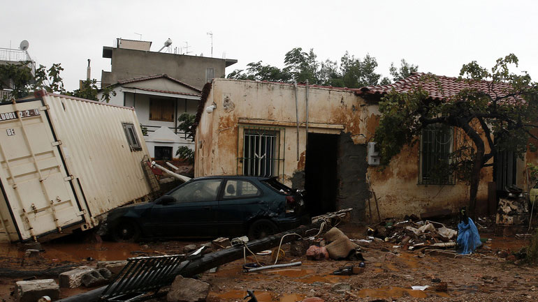 Συνεχίζεται η καταγραφή των ζημιών στη Μάνδρα