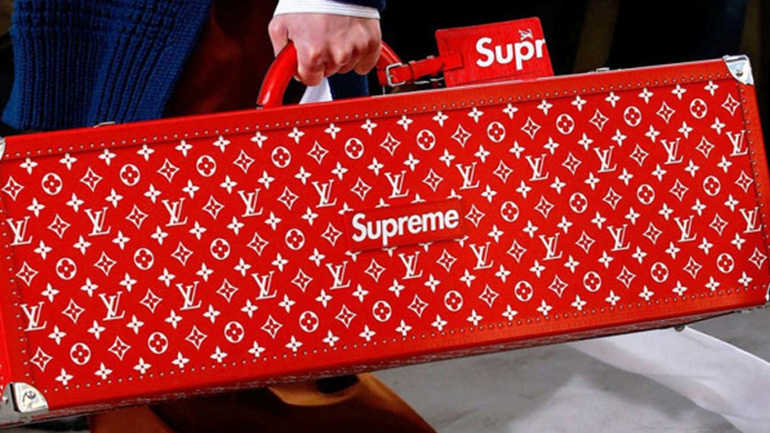 Η αγαπημένη collection Louis Vuitton x Supreme δημοπρατείται από τον οίκο Christie’s