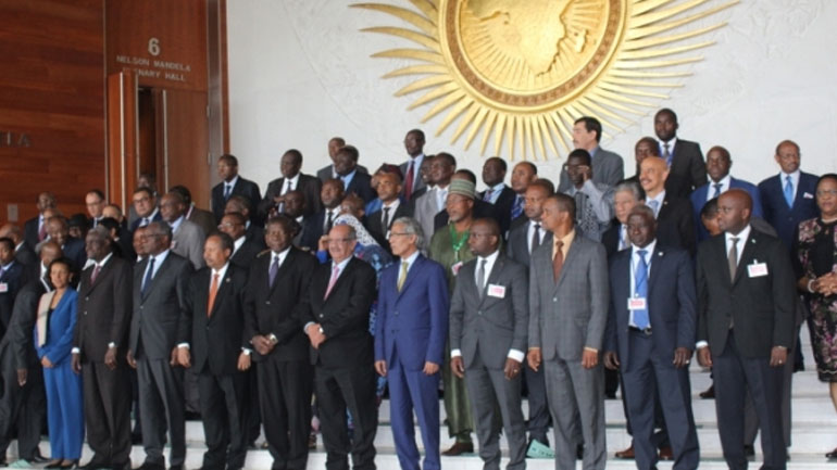 Σύνοδος Αφρικανικής Ένωσης-Ε.Ε: Επείγοντα μέτρα για την αντιμετώπιση του προβλήματος της σκλαβιάς στη Λιβύη