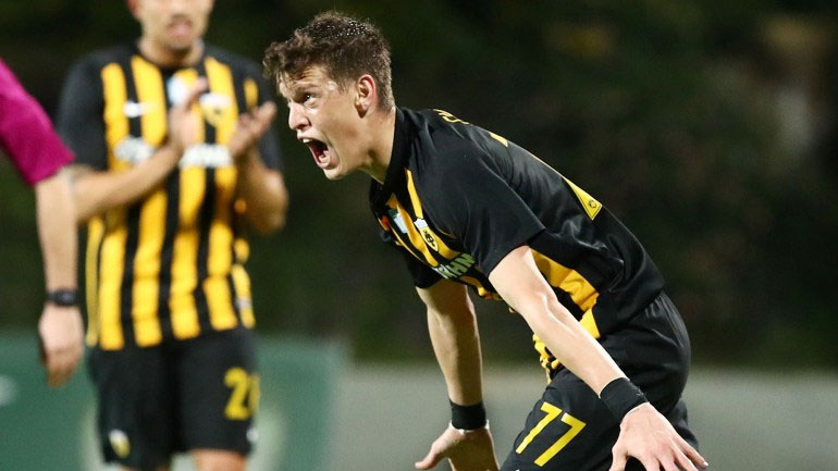 Νίκη για την ΑΕΚ με… λάμψη Γιούση, 3-2 την Καλλιθέα