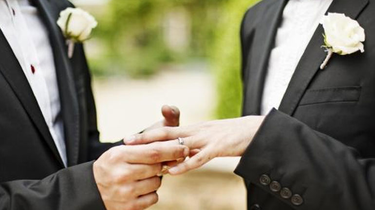 Ακύρωσε τον γάμο ομόφυλου ζευγαριού ο Άρειος Πάγος