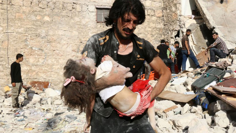 Συρία – Ιράκ: Τουλάχιστον 800 άμαχοι έχουν σκοτωθεί σε αεροπορικές επιδρομές του συνασπισμού υπό τις ΗΠΑ εναντίον του ΙΚ