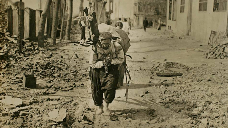 Αναδρομή στην καταστροφική πυρκαγιά της Θεσσαλονίκης το 1917 κάνει το Cosmote History