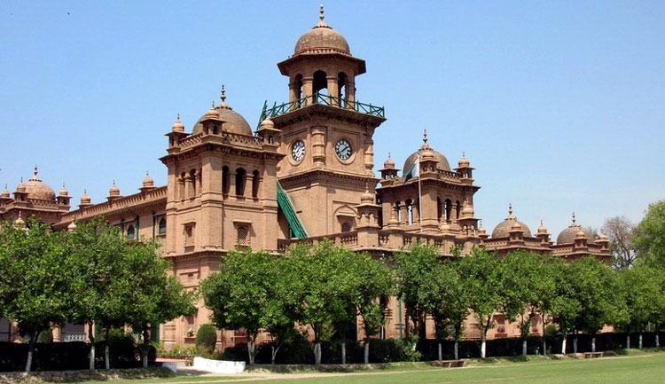 Πακιστάν: Τουλάχιστον πέντε τραυματίες από την εισβολή Ταλιμπάν σε πανεπιστήμιο της Πεσάβαρ