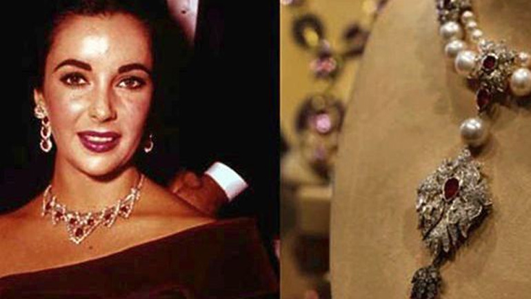 Δημοπρατούνται ρούχα και αξεσουάρ του οίκου Chanel και της Elizabeth Taylor