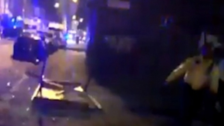 Μεγάλη Βρετανία: Αυτοκίνητο έπεσε πάνω σε πεζούς, πέντε τραυματίες