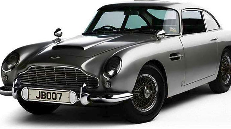 Πωλείται σε δημοπρασία στο Λονδίνο η Aston Martin DB5 που οδήγησε ο Τζέιμς Μποντ