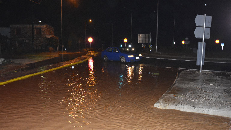 Κακοκαιρία: Πολλά προβλήματα και καταστροφές στον νομό Αιτωλοακαρνανίας