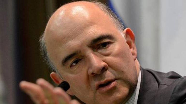 Ο Μοσκοβισί χαρακτηρίζει την επίτευξη της συμφωνίας «ισχυρό μήνυμα εμπιστοσύνης στους επενδυτές»