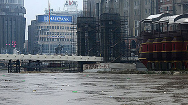 Αλβανία: Ένας νεκρός, σημαντικές ζημιές από τις πλημμύρες – Προβλήματα και στην ΠΓΔΜ