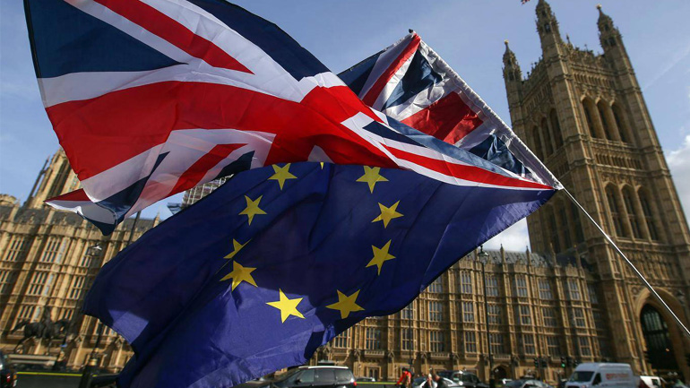 Βρετανία – Δημοσκόπηση: Το 50% των πολιτών υπέρ δεύτερης ψηφοφορίας για το Brexit