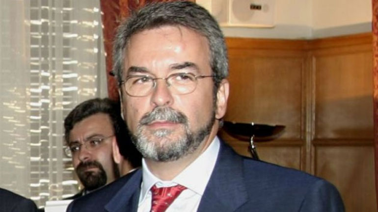 Απίστευτο: Ο φυγόδικος Μιχάλης Χριστοφοράκος κάνει έξωση στον νοικάρη του