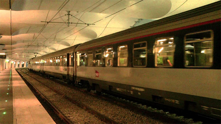 Γαλλία: Διακοπή δρομολογίων στον σιδηροδρομικό σταθμό Paris Montparnasse