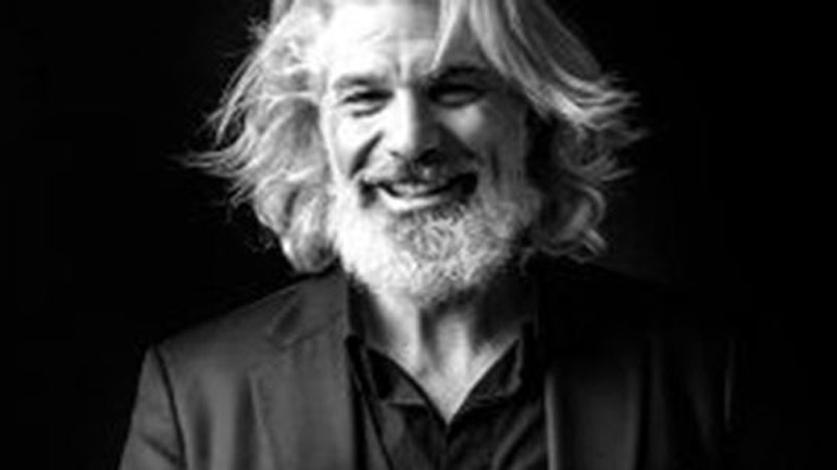 Μάνος Πίντζης: Μιλάει για το Nomads και για τη συνεργασία του με τον Jean Paul Gaultier