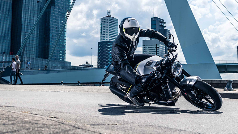 Husqvarna Vitpilen 701: Ασφάλτινη πραγματικότητα