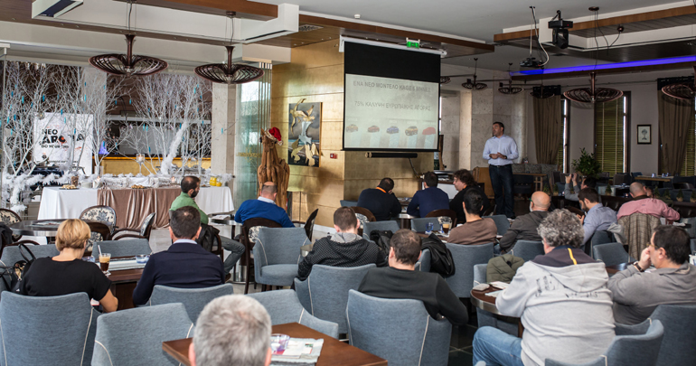 Ο Εμπορικός Διευθυντής της SEAT Χάρης Δάνδουρας έκανε την παρουσίαση του νέου μοντέλου