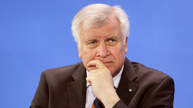 Ζεεχόφερ: Υπέρ της προοπτικής «μεγάλου» συνασπισμού με το SPD