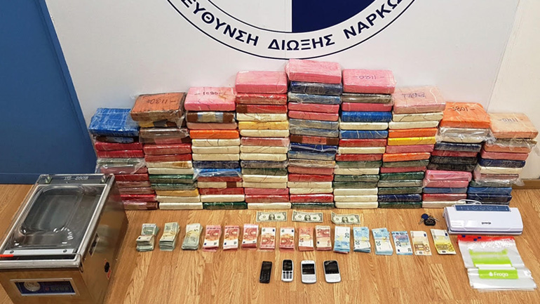 Ανακοίνωση της ΕΛΑΣ για τη σύλληψη 33χρονου με 136 κιλά κοκαΐνης