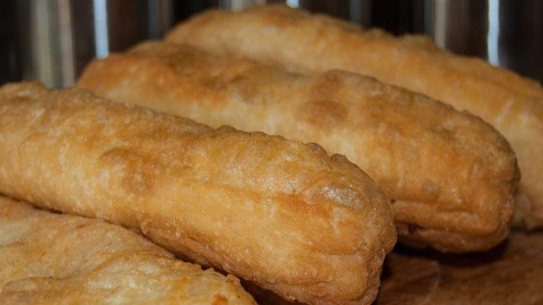 Πιροσκί με φέτα