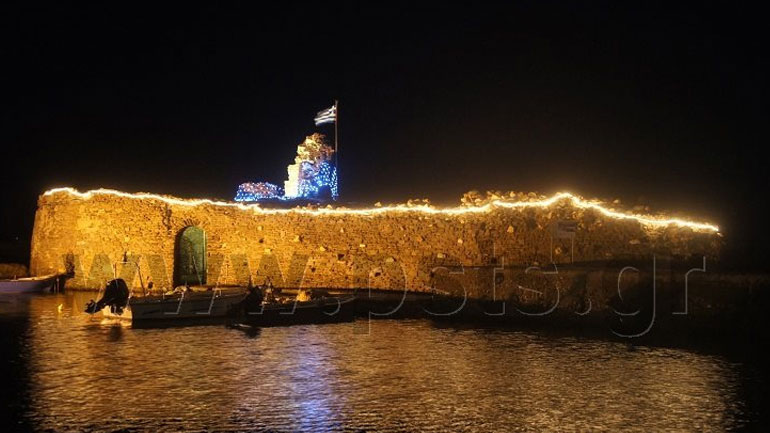 Χριστουγεννιάτικες μελωδίες και κάλαντα στη Νάουσα Πάρου