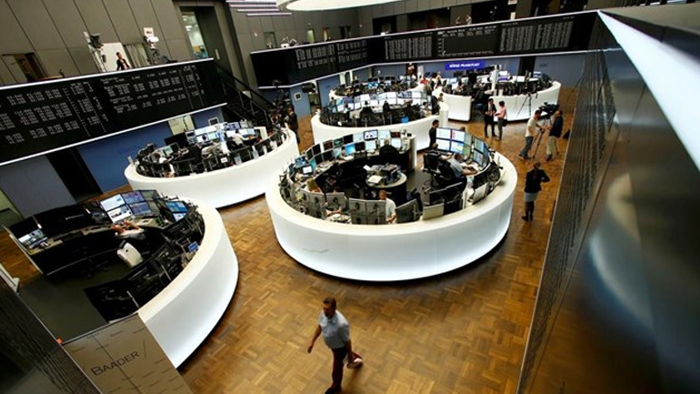 Ήπιες τάσεις στις ευρωαγορές – Yποχωρεί το ευρώ