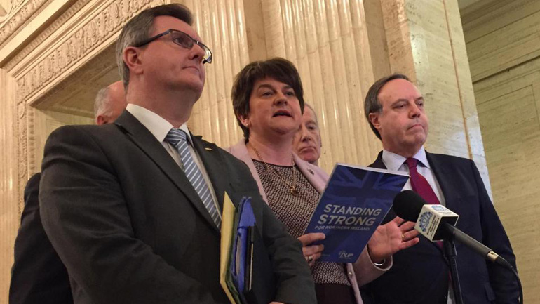 Brexit: Το DUP διαμηνύει ότι δεν θα δεχτεί συμφωνία που θα διαχωρίζει τη Β. Ιρλανδία από το Ηνωμένο Βασίλειο