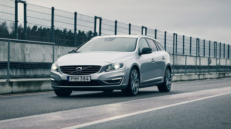 Νέο σπορ πακέτο για τα Volvo S60 και V60