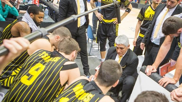 Άρης: Παράπονα Γιαννάκη για τη διαιτησία