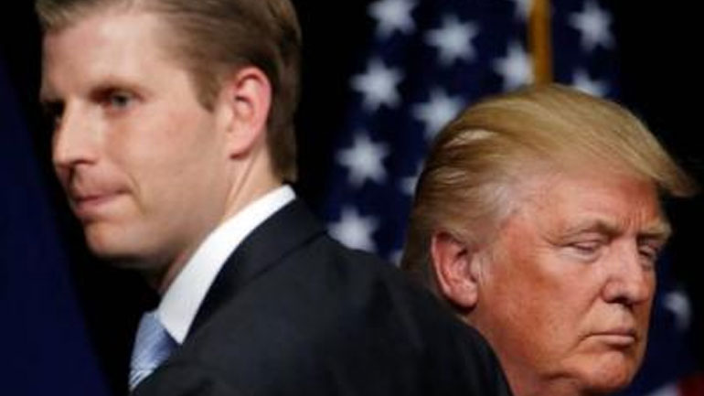 Ο γιος του Τραμπ προσήλθε να καταθέσει σε Επιτροπή της Βουλής που ερευνά την ανάμιξη της Ρωσίας στις εκλογές