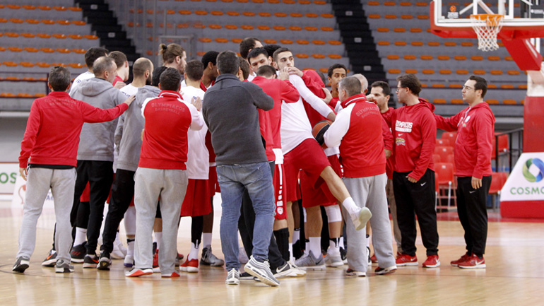 Παπανικολάου: «Παιδί-θαύμα ο Ντόνσιτς»