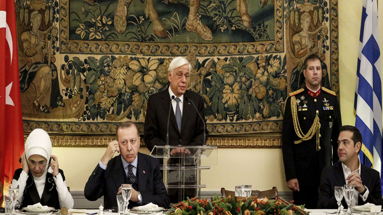 Επίσκεψη Ερντογάν: Επίσημο δείπνο στο Προεδρικό Μέγαρο