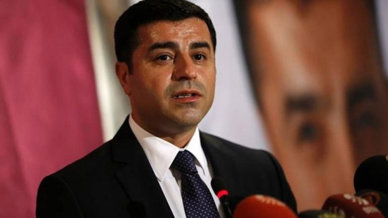 Στη φυλακή μέχρι τον Φεβρουάριο θα παραμείνει ο ηγέτης του HDP Σελαχατίν Ντεμιρτάς