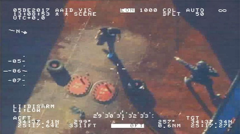 Βίντεο από το ρεσάλτο των βατραχανθρώπων στο πλοίο που ήταν φορτωμένο με τόνους κάνναβη Βίντεο από το ρεσάλτο των βατραχανθρώπων στο πλοίο που ήταν φορτωμένο με τόνους κάνναβη