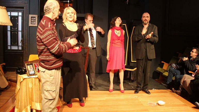 «Άλλος για την κάσα;» στο Θέατρο Ελπίδας