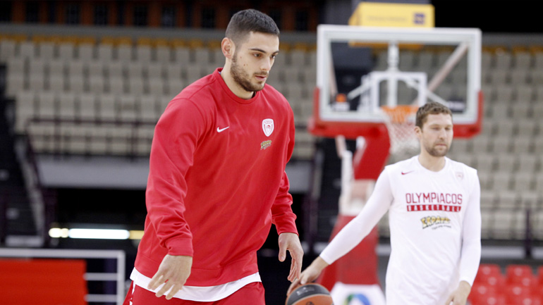 Ολυμπιακός: Αμφίβολος εν όψει Ρεάλ ο Παπαπέτρου