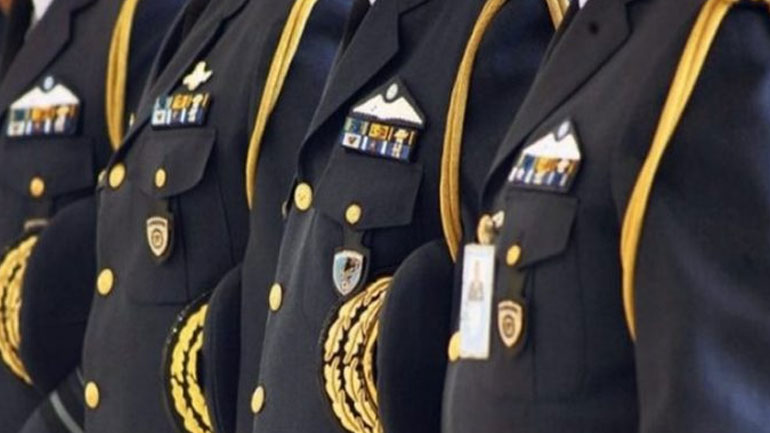 Παγκρήτια συγκέντρωση: Διαμαρτύρονται οι ένστολοι και οι ένοπλες δυνάμεις