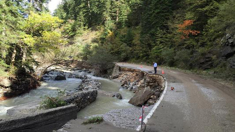 Κυκλοφοριακά προβλήματα λόγω βροχοπτώσεων
