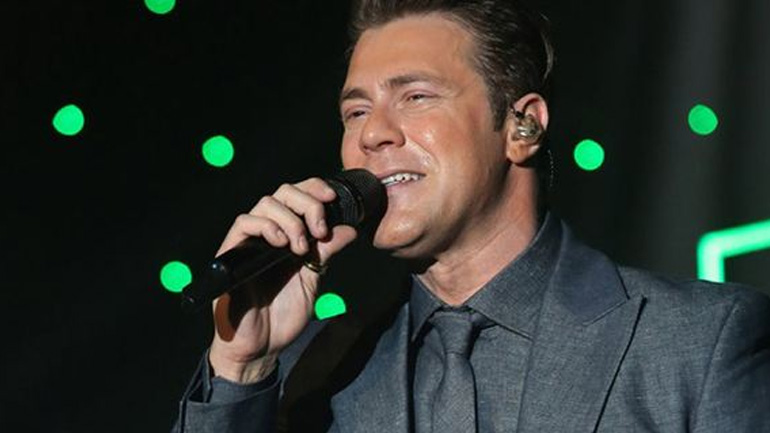 Ερωτευμένος με κούκλα ηθοποιό ο Χρήστος Χολίδης;