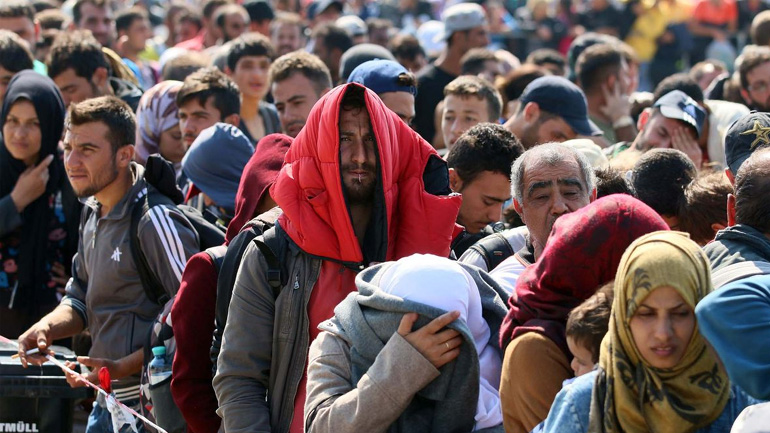 Έφτασαν στην Κρήτη 262 πρόσφυγες που θα φιλοξενηθούν στο πλαίσιο του προγράμματος της Ύπατης Αρμοστίας του ΟΗΕ