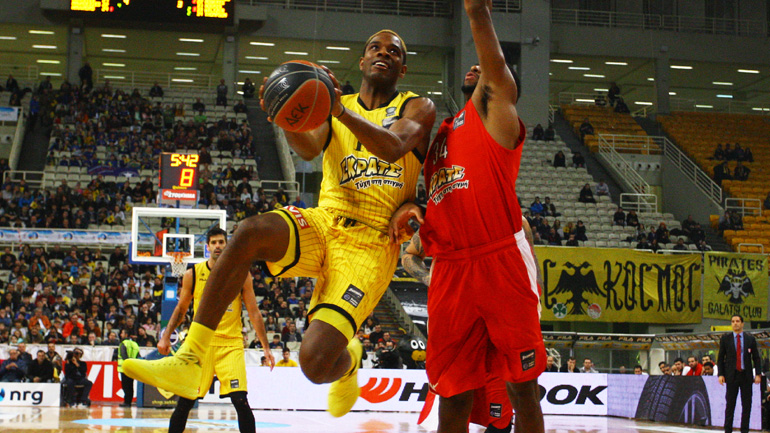 Θρίαμβος για την ΑΕΚ, 66-62 τον Ολυμπιακό στο ΟΑΚΑ