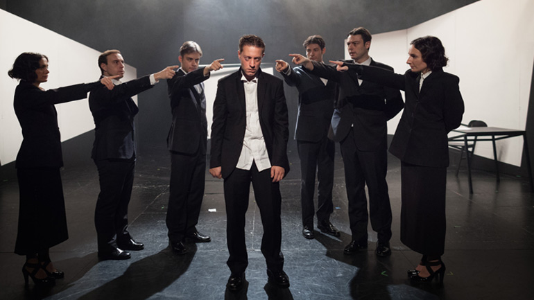 «Η Δίκη του Κ.» στο θέατρο Πόρτα