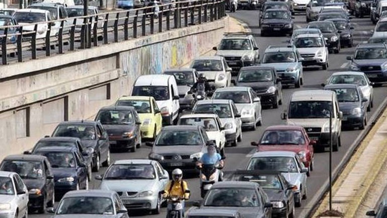 Μπλοκαρισμένη η Αθηνών – Λαμίας στο ύψος της Μεταμόρφωσης λόγω τροχαίου Μπλοκαρισμένη η Αθηνών – Λαμίας στο ύψος της Μεταμόρφωσης λόγω τροχαίου