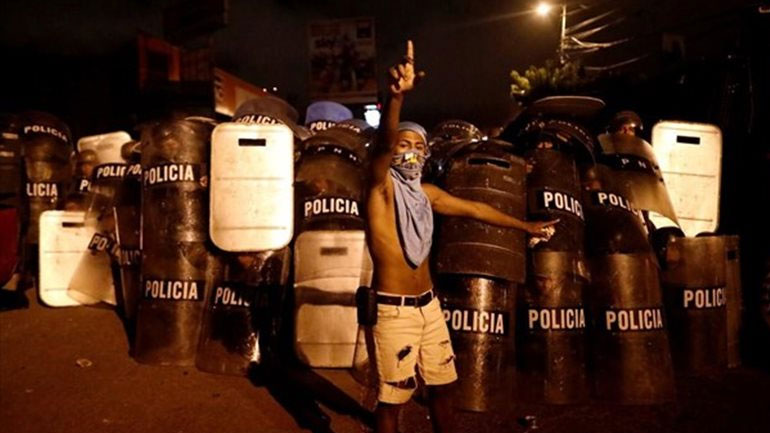 Ονδούρα: Συνεχίζονται οι διαδηλώσεις εναντίον της επανεκλογής του Χουάν Ορλάντο Ερνάντες