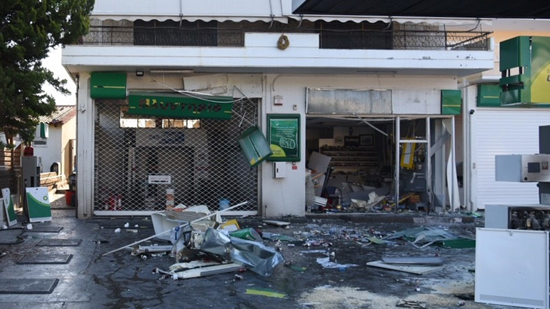 Έκρηξη σε πρατήριο υγρών καυσίμων στην Ανάβυσσο